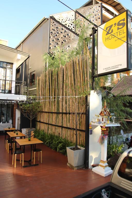 Z'S Hostel At Tha Phae Gate Chiang Mai Bagian luar foto